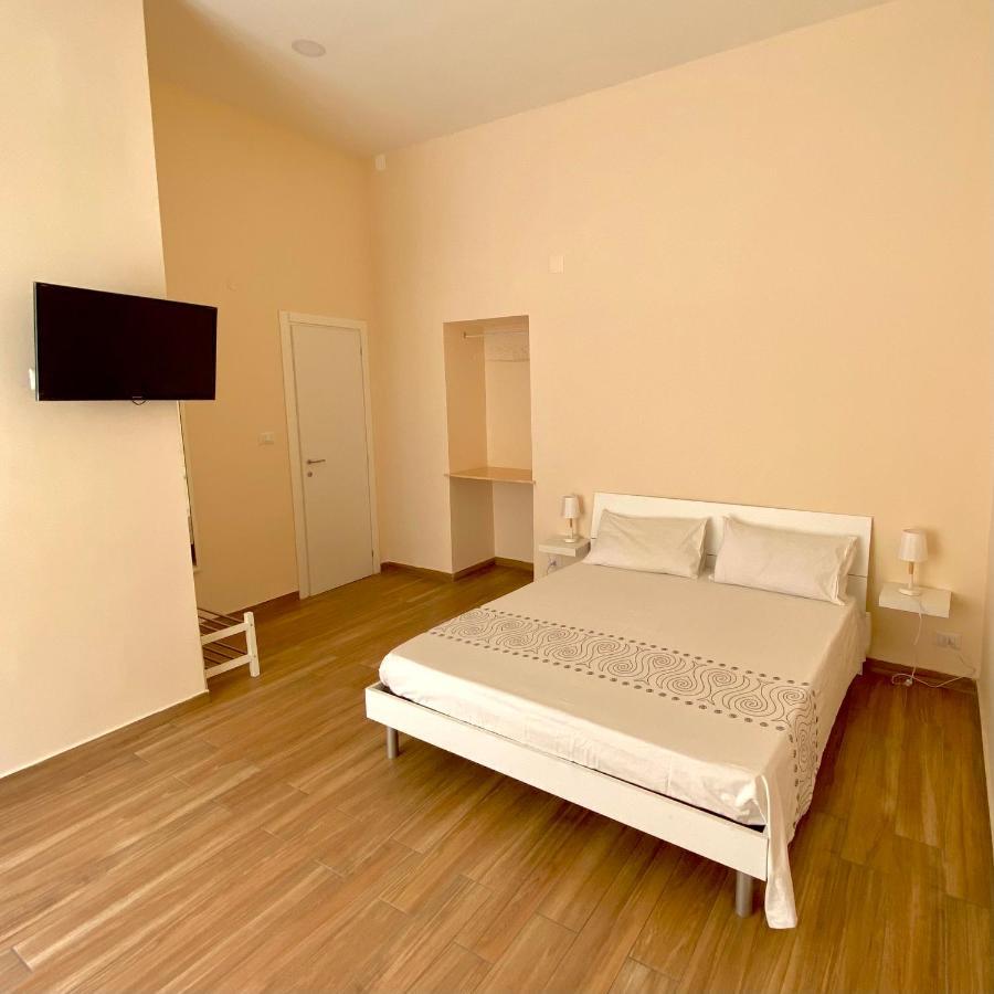 Clelia'S Room Naples Exterior photo